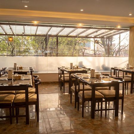 Hotel Black Diamond - Transit Point Inside Hotel Kathmandu Exterior foto