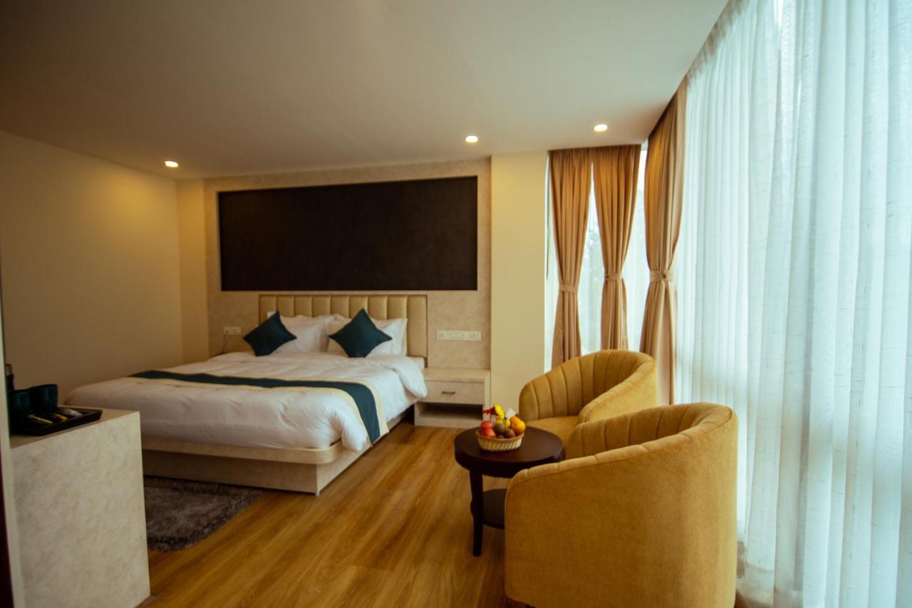 Hotel Black Diamond - Transit Point Inside Hotel Kathmandu Exterior foto
