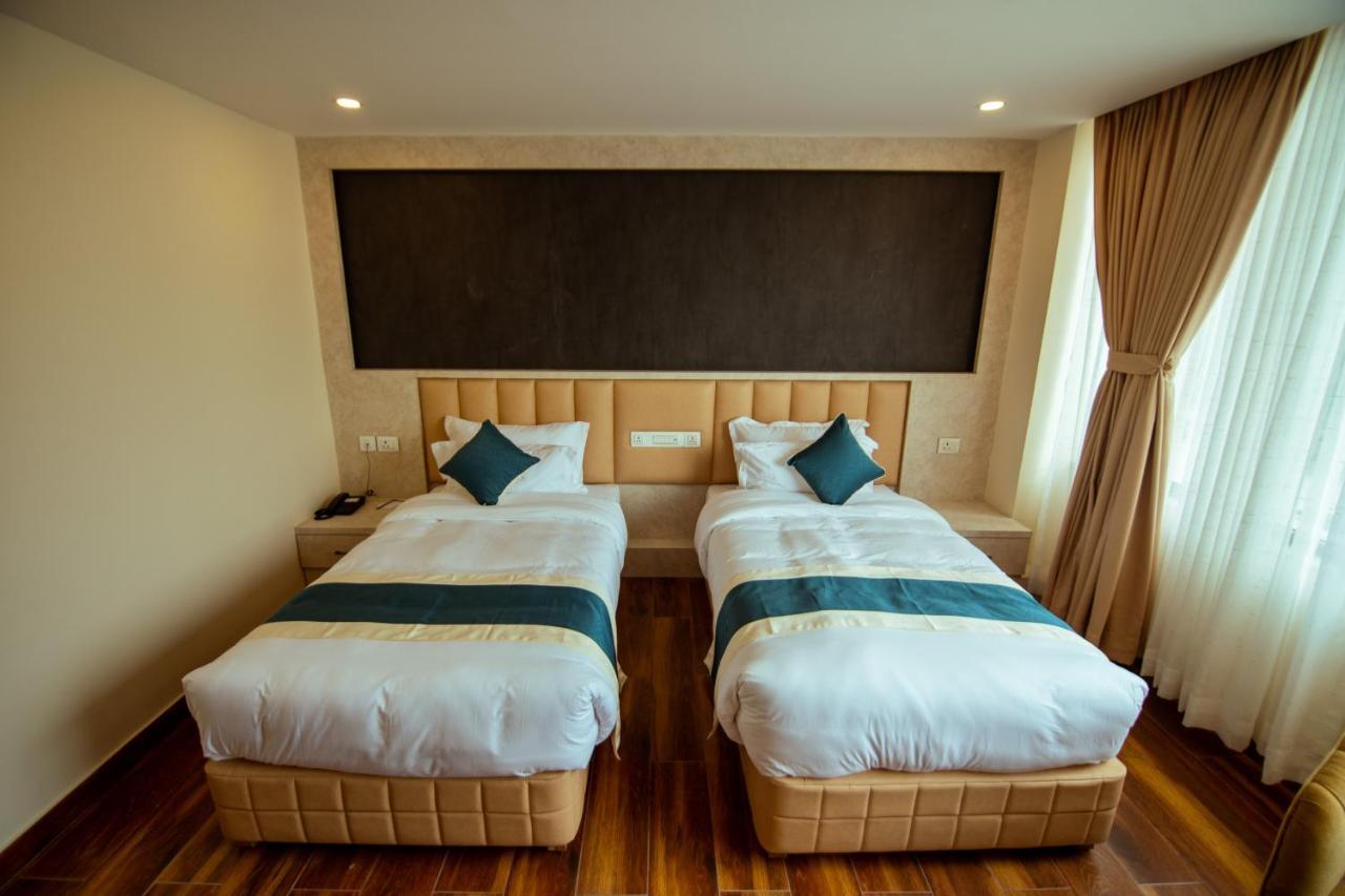 Hotel Black Diamond - Transit Point Inside Hotel Kathmandu Exterior foto
