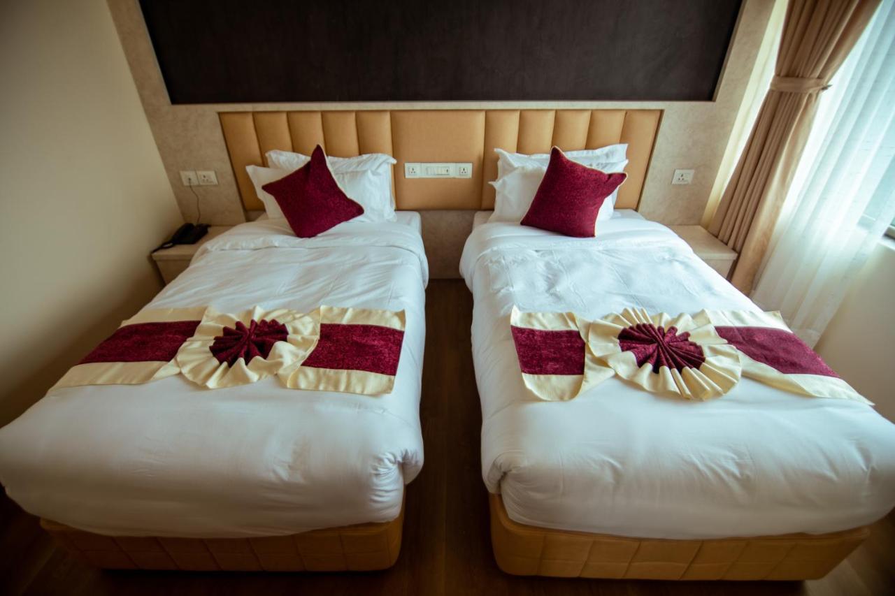 Hotel Black Diamond - Transit Point Inside Hotel Kathmandu Exterior foto